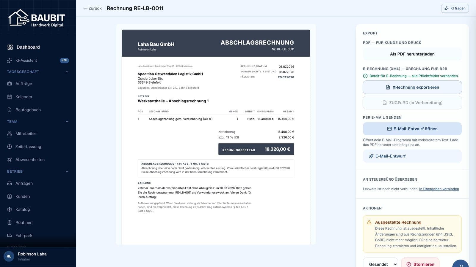 Fertiges Rechnungsdokument in baubit mit Positionen, Mengen, Einzelpreisen und Nettosumme, entstanden aus dem freigegebenen Angebot